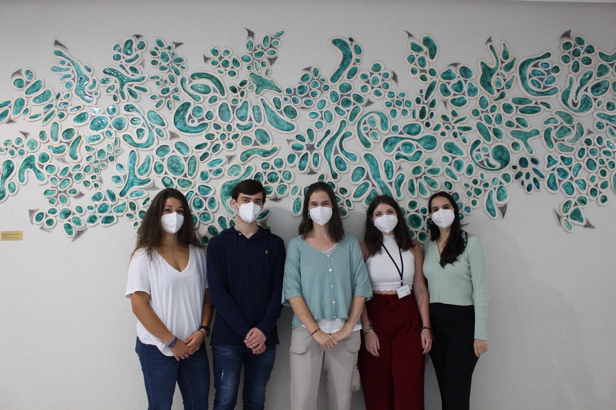Group picture at CIB CSIC mural ( March 2021)